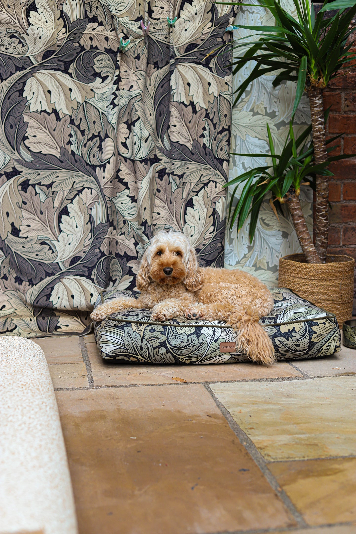 William Morris Pet Mattress Acanthus Print