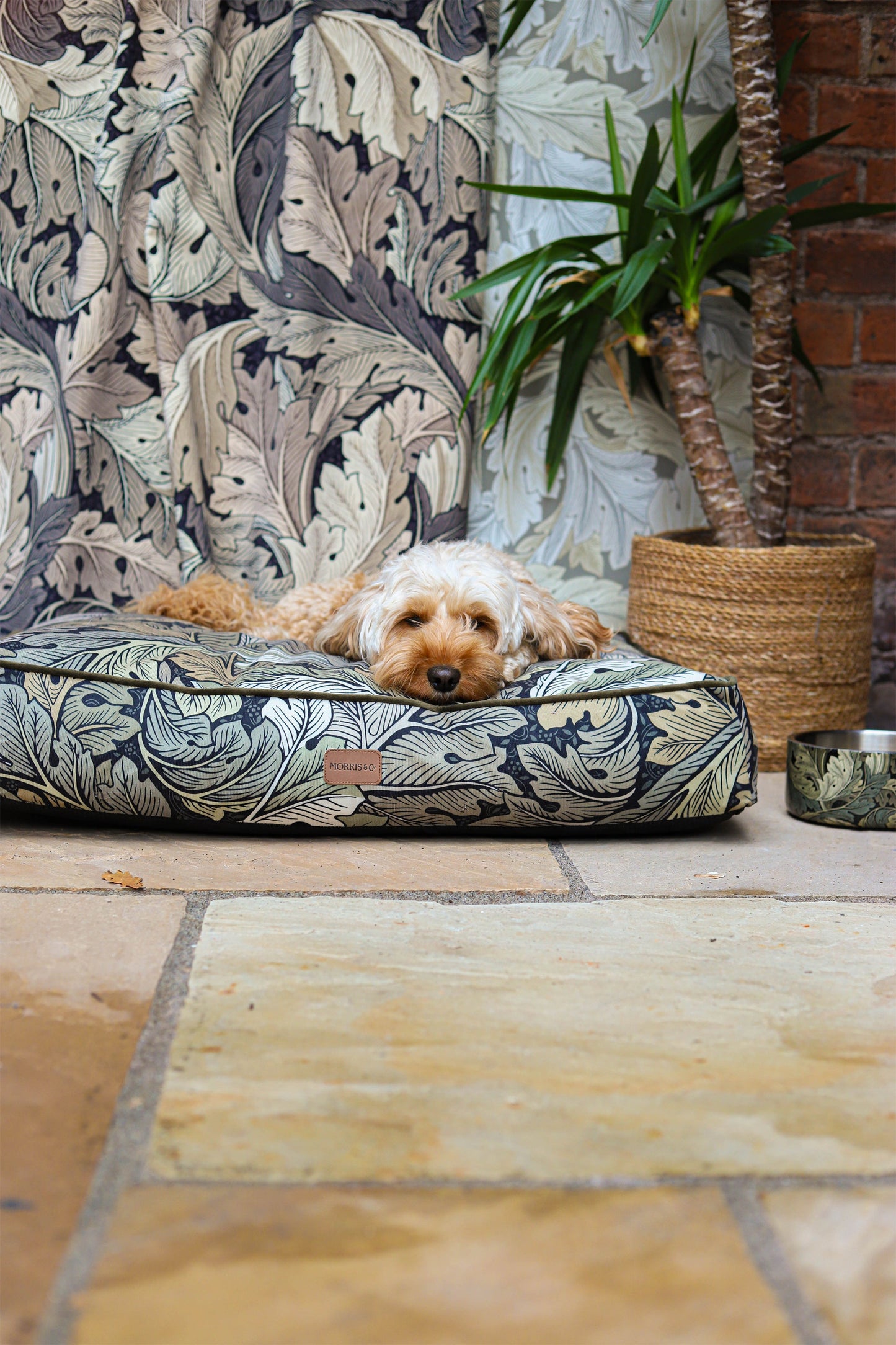 William Morris Pet Mattress Acanthus Print